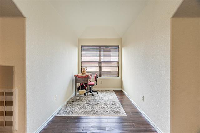 Building Photo - 3033 Beaver Creek Dr
