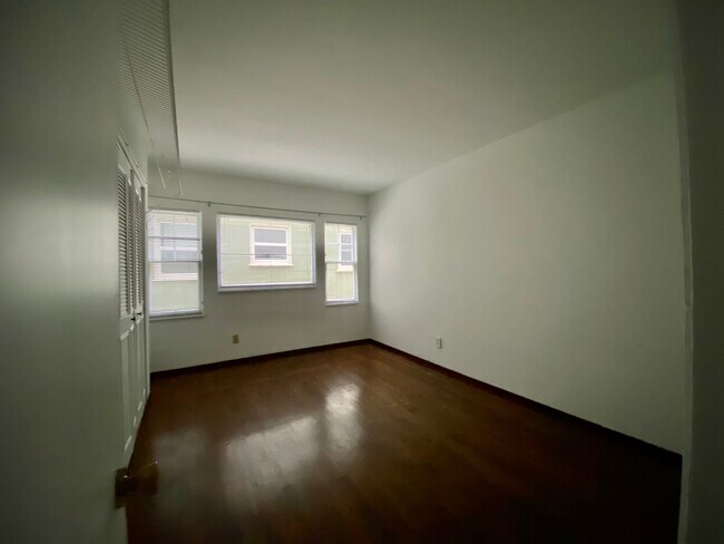 Building Photo - 2364 Hilgard Ave