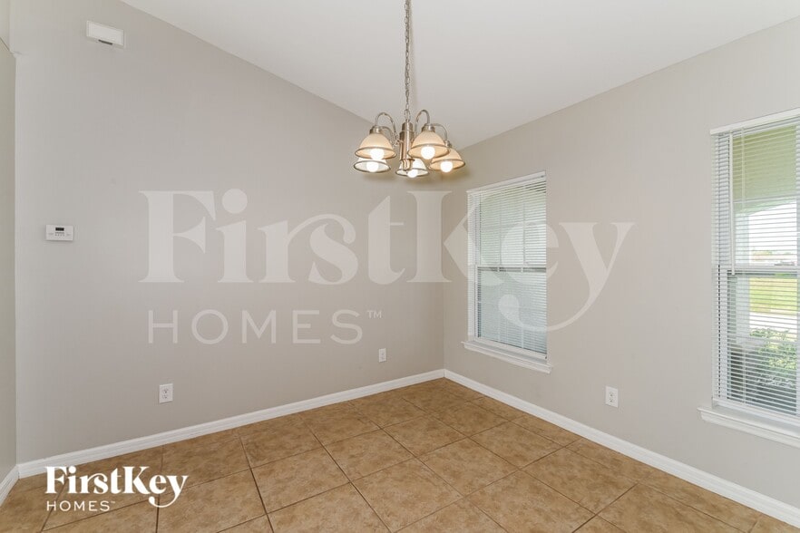 Building Photo - 2224 NW 7th Terrace