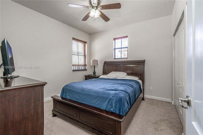 Building Photo - 8435 Lakeview Trail