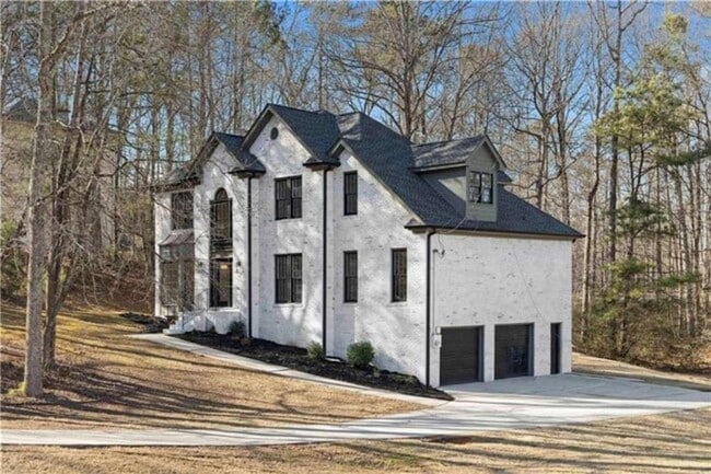 Building Photo - 6015 Canaan Woods Dr SW