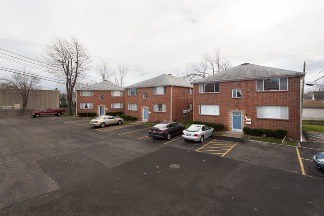 Building Photo - U-Crest &amp; Belvedere Apartments