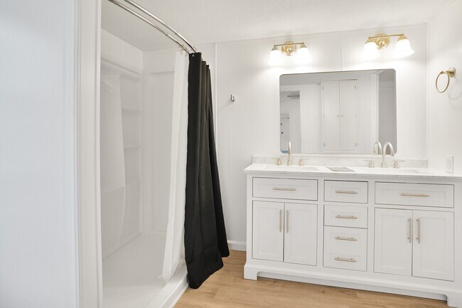 Building Photo - 21950 Caney Dr