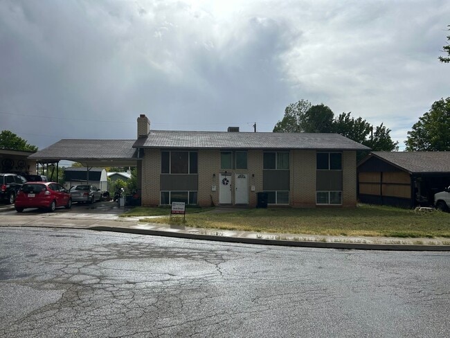 Primary Photo - Charming 3 bedroom in Cedar City!