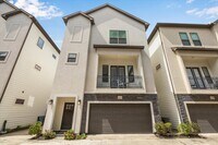 Building Photo - 2504 Beall St