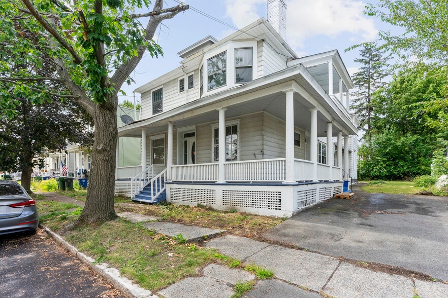 Primary Photo - 4 Amity St