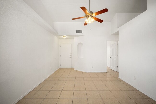 Building Photo - BEAUTIFUL EASTSIDE EL PASO HOME