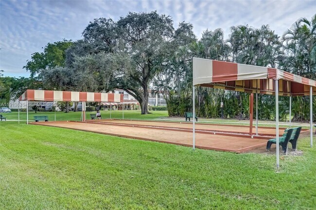 Building Photo - 8900 Washington St