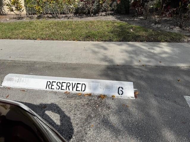 Building Photo - 2900 NW 42nd Ave