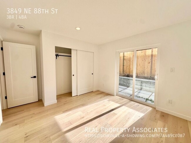 Building Photo - 3849 NE 88th St