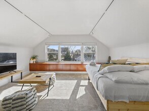 Building Photo - 258 Dorchester Ave