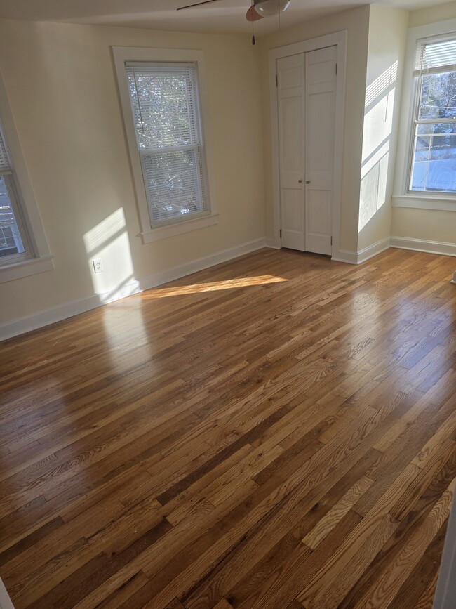 Building Photo - 470 Connecticut Ave