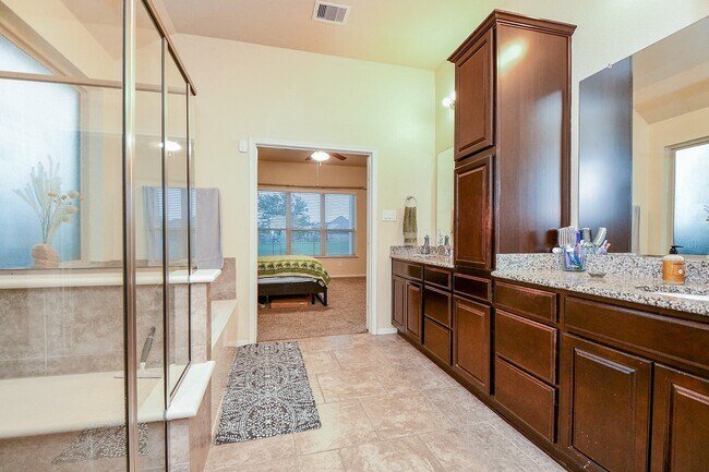 Building Photo - 13815 Wixford Trail
