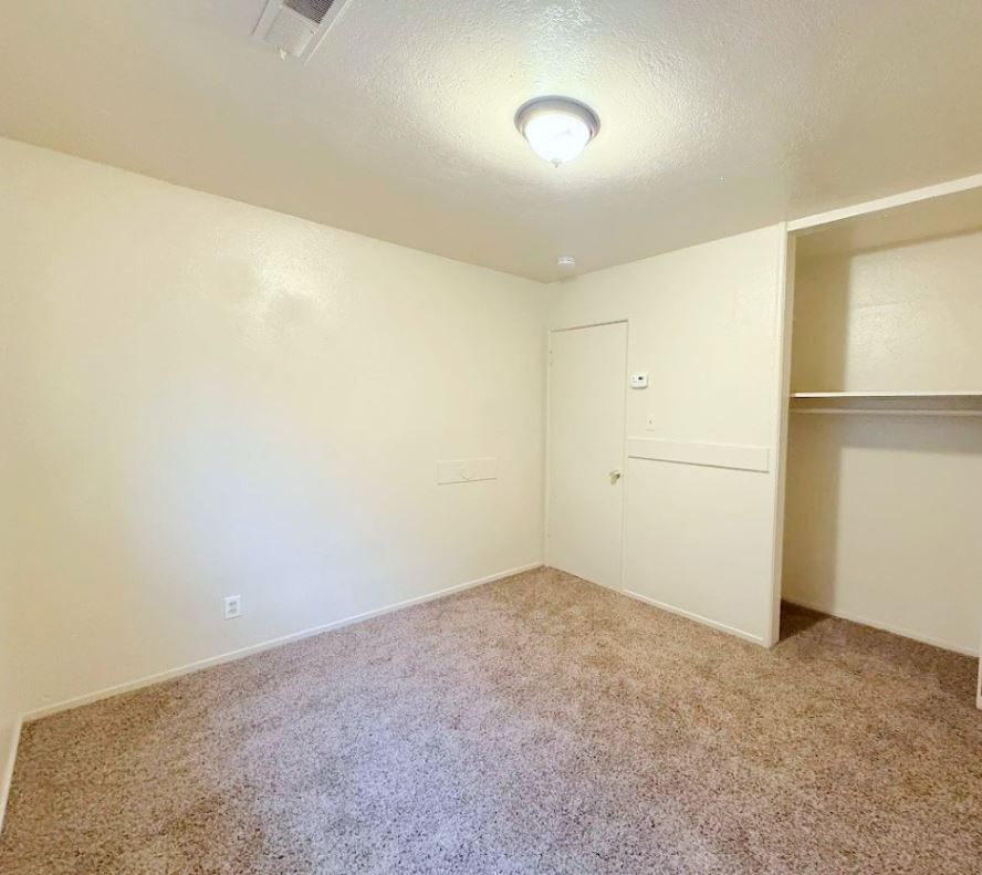 Building Photo - 2559 Ballantyne Dr