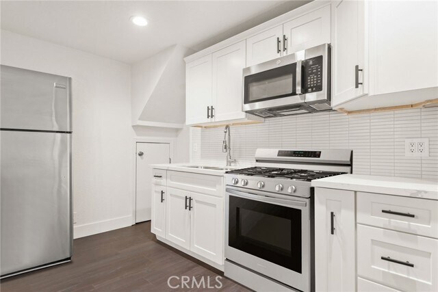 Building Photo - 55305 S Circle Dr