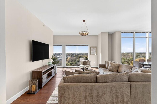 Building Photo - 1820 Peachtree St NW