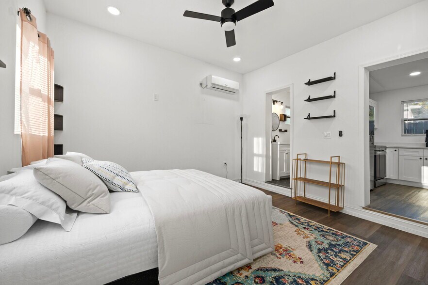 Bedroom - 625 35th St N