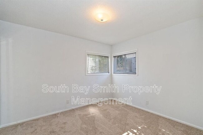 Building Photo - 1918 252nd St