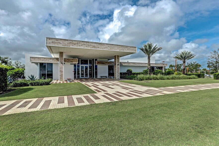 Building Photo - 7089 Edison Pl
