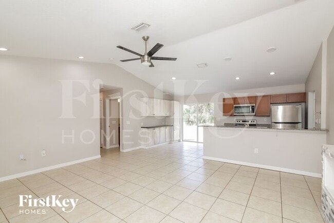 Building Photo - 5473 Wagon Wheel Dr