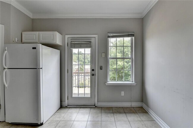 Building Photo - 3187 Mill Springs Cir NE