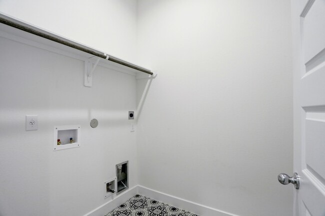 Building Photo - 3003 Lago Costa Dr