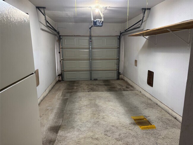 Building Photo - 777 Bering Dr