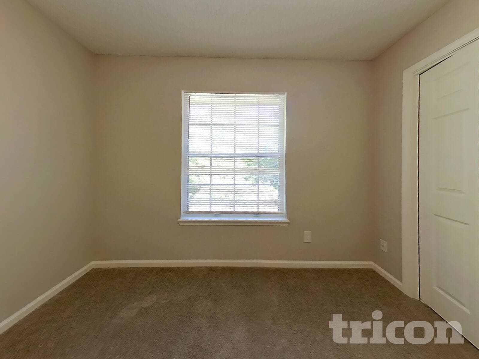 Building Photo - 11329 Hartland Rd