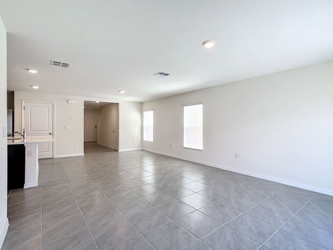 Building Photo - 8632 - Brand New (5 Bed / 3 Bath) Single F...