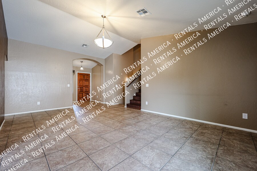 Building Photo - 3160 W Frankfurt Dr