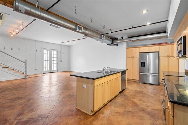 Building Photo - 412 Dauphin St