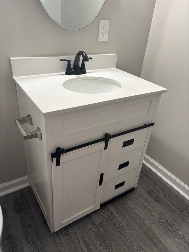 Building Photo - 222 Reynolds St