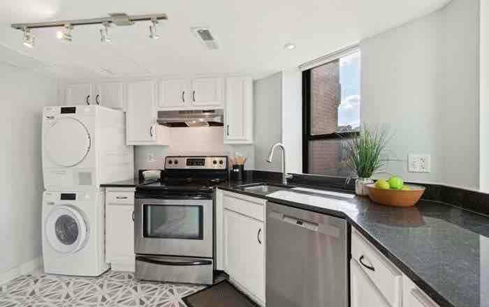 Building Photo - 1115 12th St NW