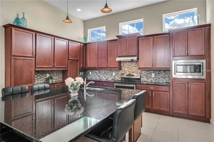 Building Photo - 13738 Walcott Avenue