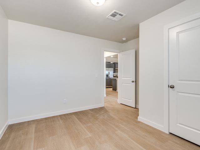 Building Photo - 1702 Highland Loop