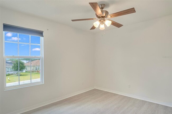 Building Photo - 3936 Fescue St