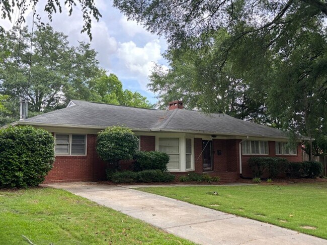 Building Photo - Charming Brick Home with Original Character and Modern Updates.