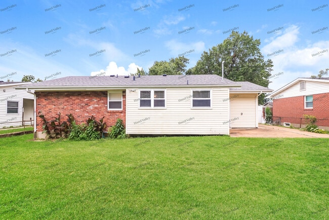 Building Photo - 385 Patterson Ln