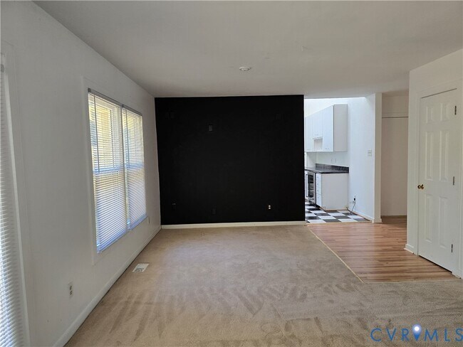 Building Photo - 5716 Saddle Hill Dr