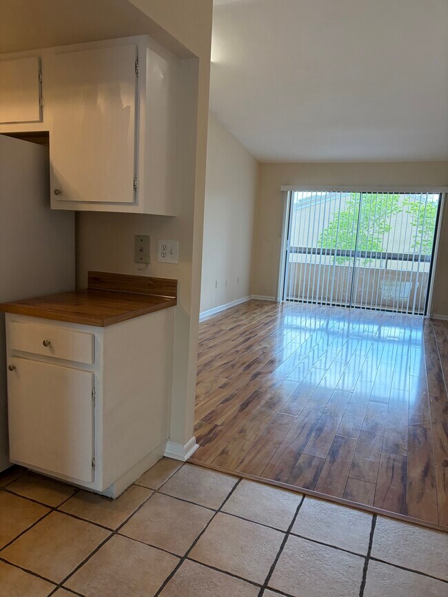 Building Photo - Tamrind Condominium