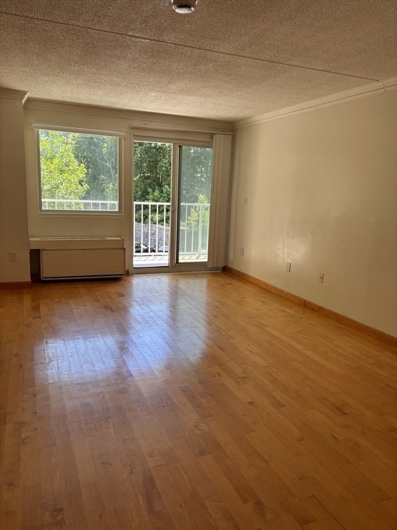 Building Photo - 200 Cove Way