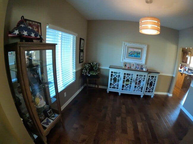 Building Photo - Home For Rent La Vista