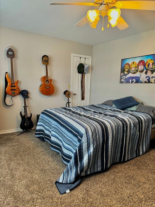 Building Photo - 2511 Pascal Ct