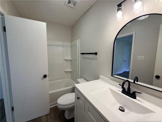 Building Photo - 1422 Tangora Ln