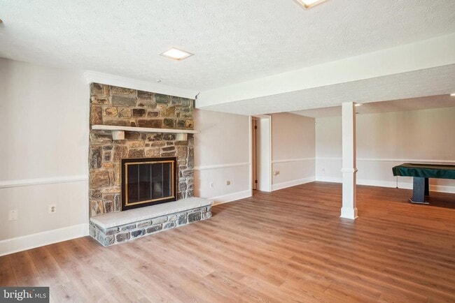 Building Photo - 9140 Goshen Valley Dr