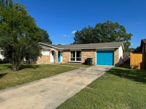Building Photo - 1060 Richmond Dr