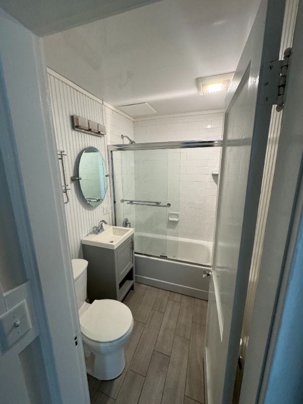 Building Photo - 17 Pickman St