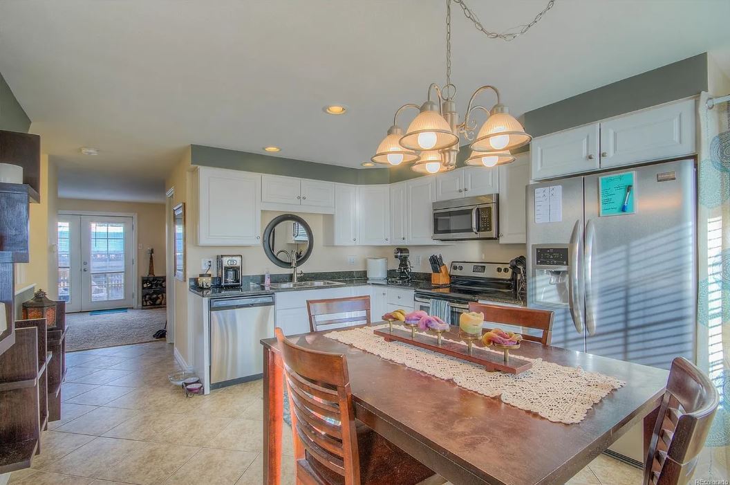 Kitchen - 13963 E Jewell Ave