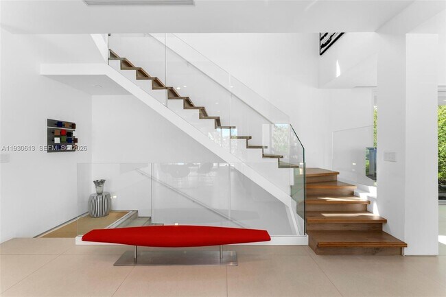 Building Photo - 481 S Mashta Dr