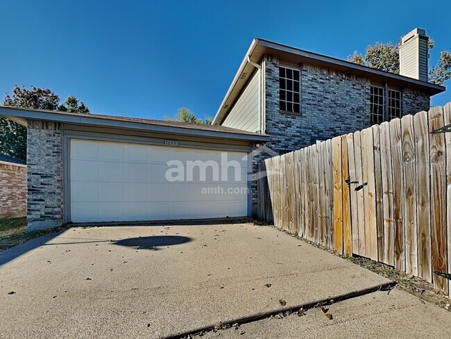 Building Photo - 1699 Wildrose Dr